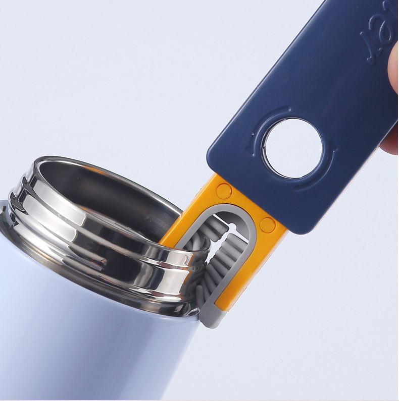 4-in-1 Bottle and Cup Cleaning Brush Set (photo 3)