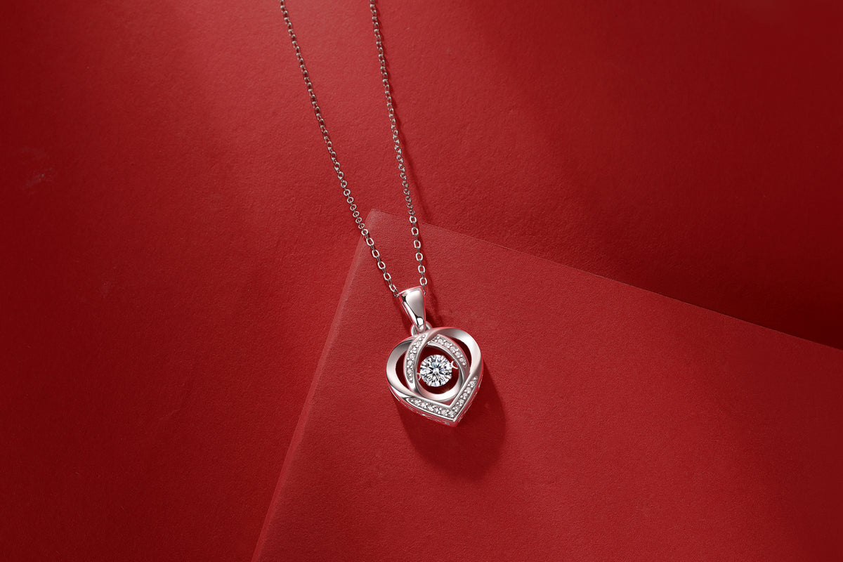 Sterling Silver Heart Pendant Necklace with 0.5 ct Moissanite (photo 6)