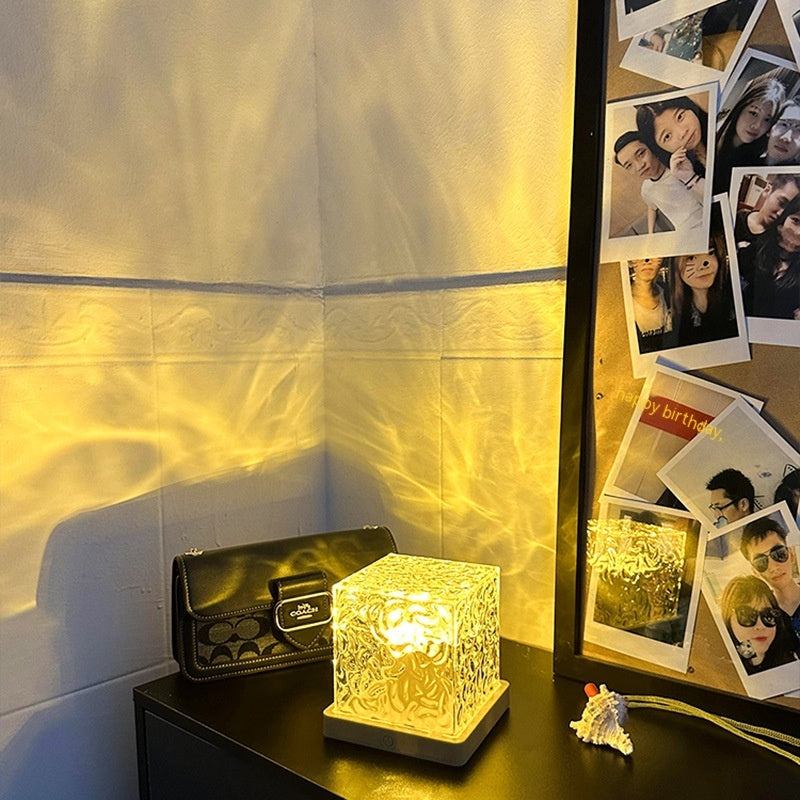 16-Color Water Ripple Projection Lamp with Remote (photo 2)