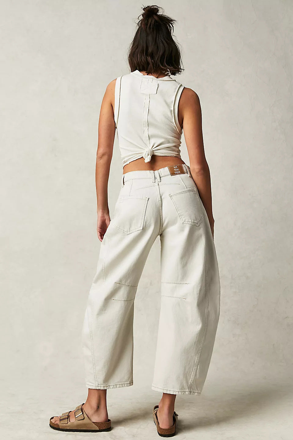 Women's Mid-Rise Wide-Leg Barrel Jeans (photo 17)