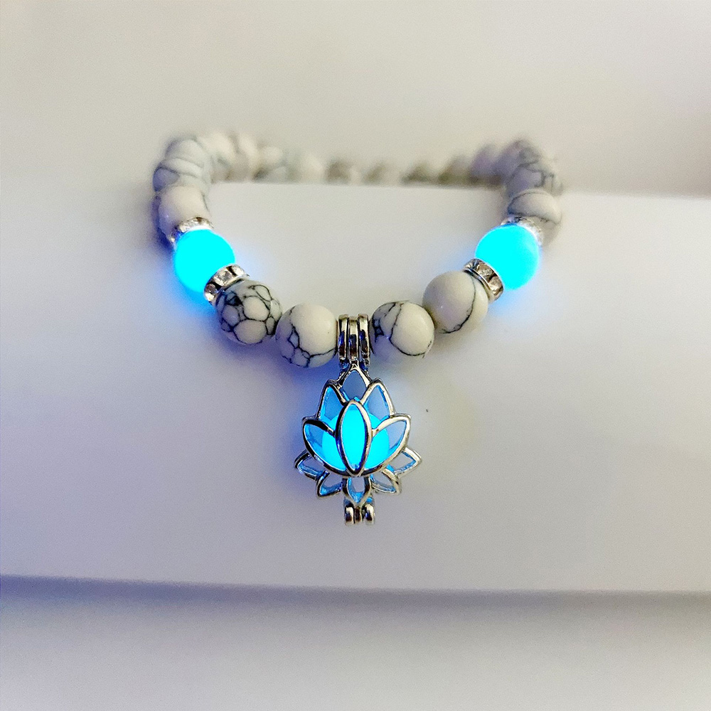 Glow-in-the-Dark Lotus Charm Beaded Bracelet – G