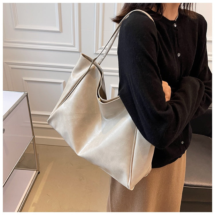 Women's Vintage PU Leather Tote Shoulder Bag (photo 9)