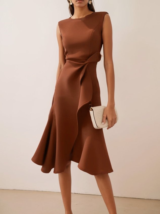 Women's Sleeveless Maxi Dress with Bow Detail (photo 5)
