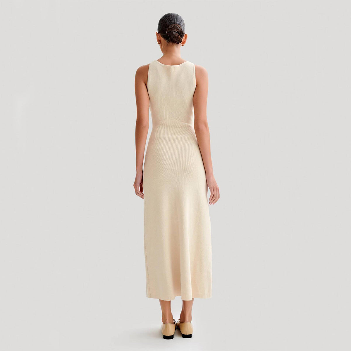 Women's Sleeveless Knit Button-Front Long Dress (photo 5)