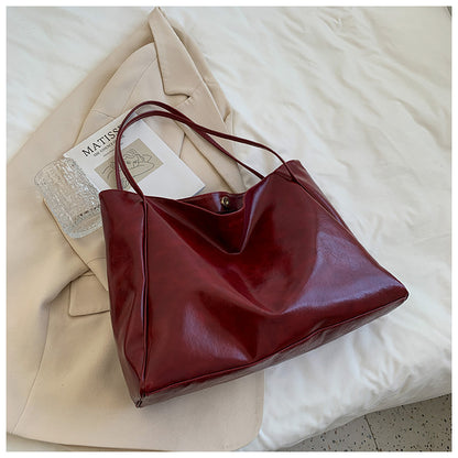 Large Soft PU Shoulder Bag (photo 8)