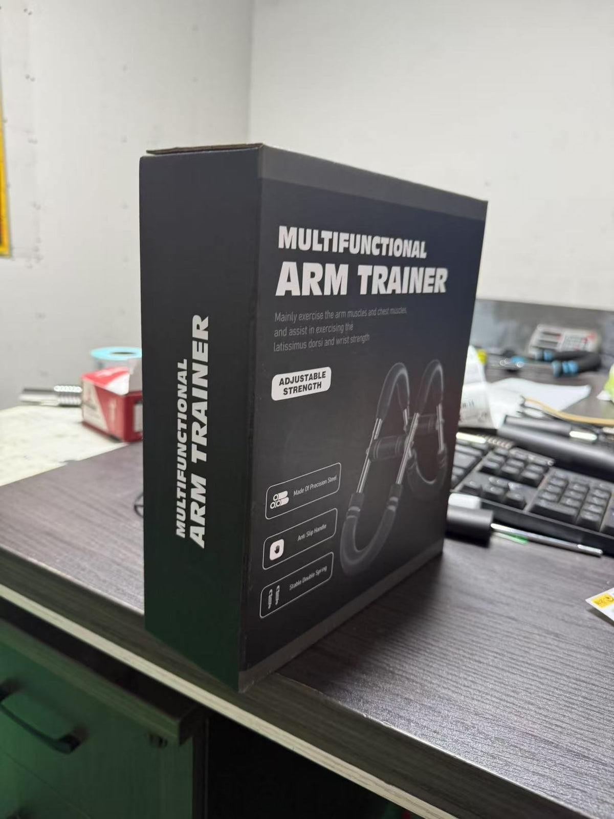 U-Shaped Spring Arm and Chest Trainer (photo 11)