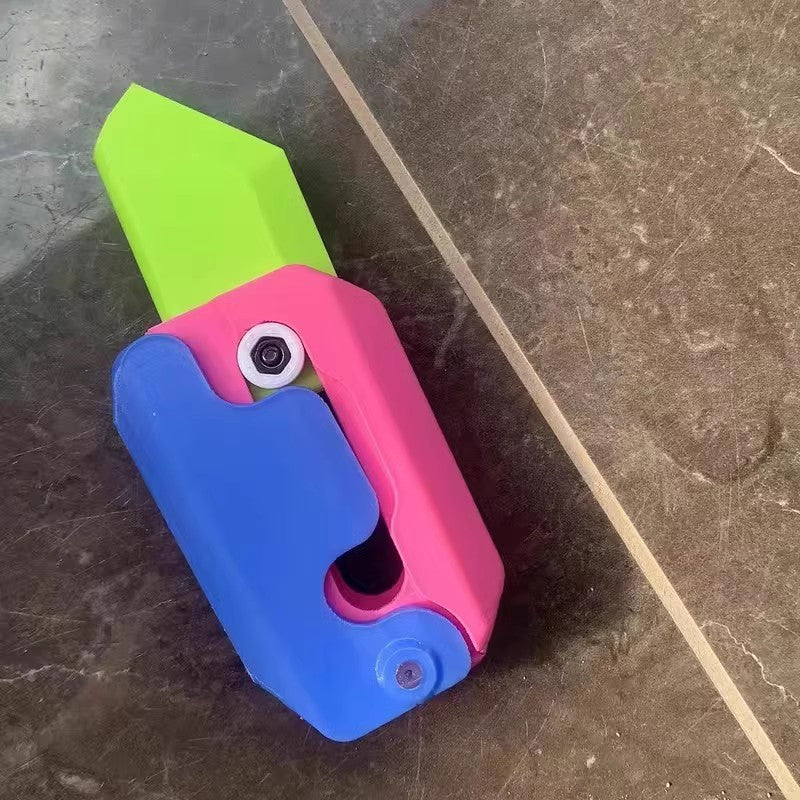 3D-Printed Carrot-Shaped Fidget Toy with Retractable Plastic Blade (photo 7)