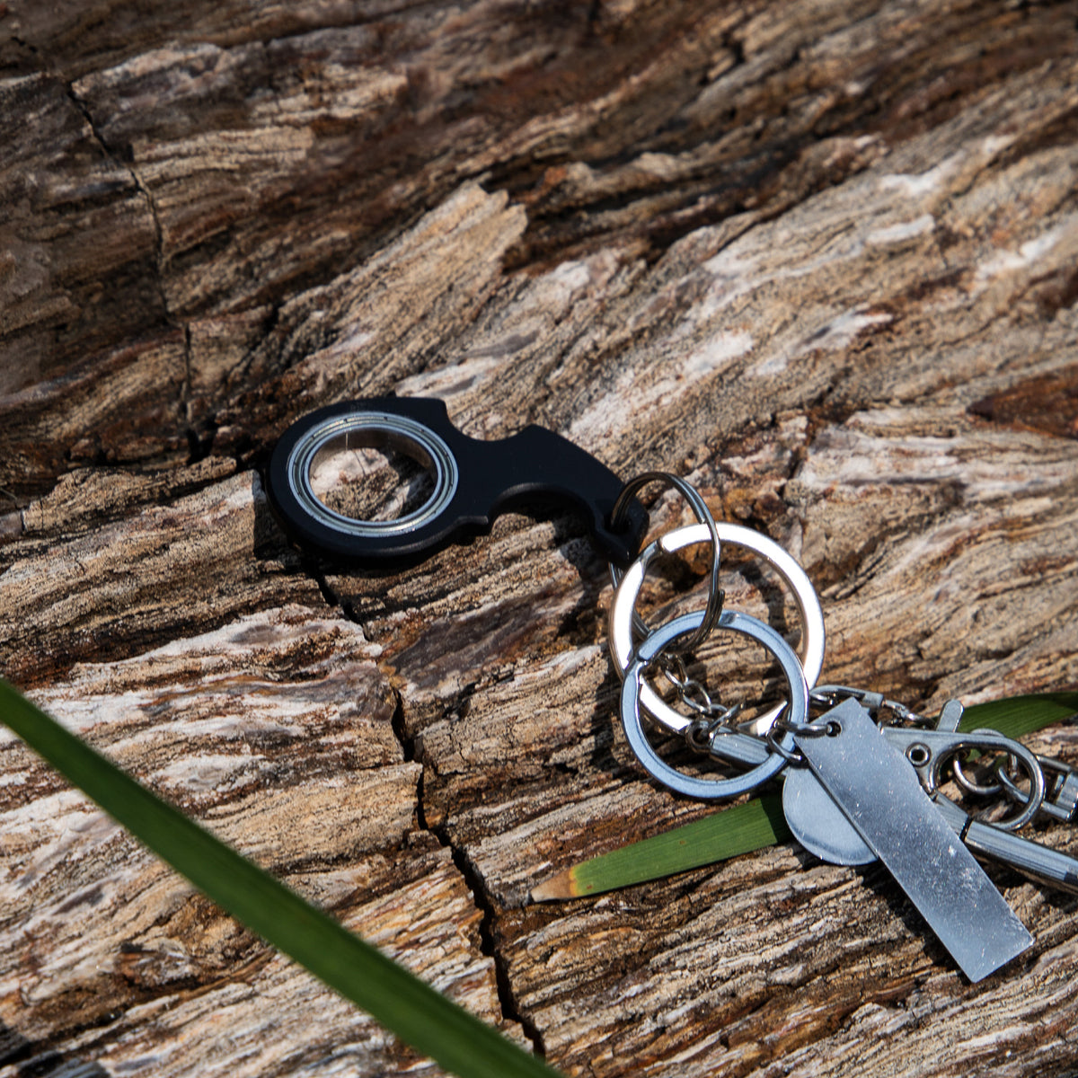 Fidget Spinner Keychain with Bottle Opener (photo 14)