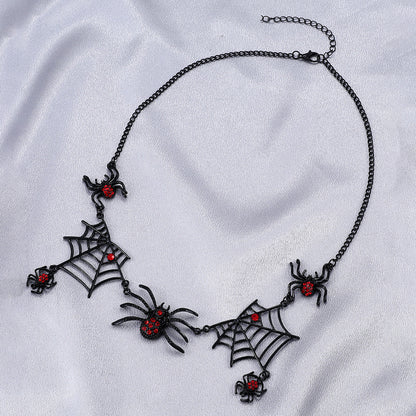 Halloween Spider and Web Necklace (photo 3)