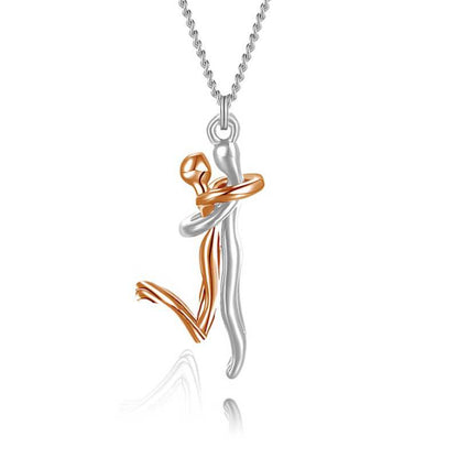 Hugging Couple Pendant Necklace (photo 4)