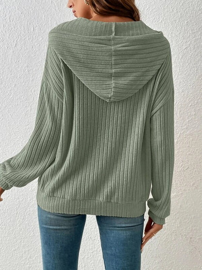 Women's Drawstring Hooded Knit Sweatshirt with Pockets (photo 3)