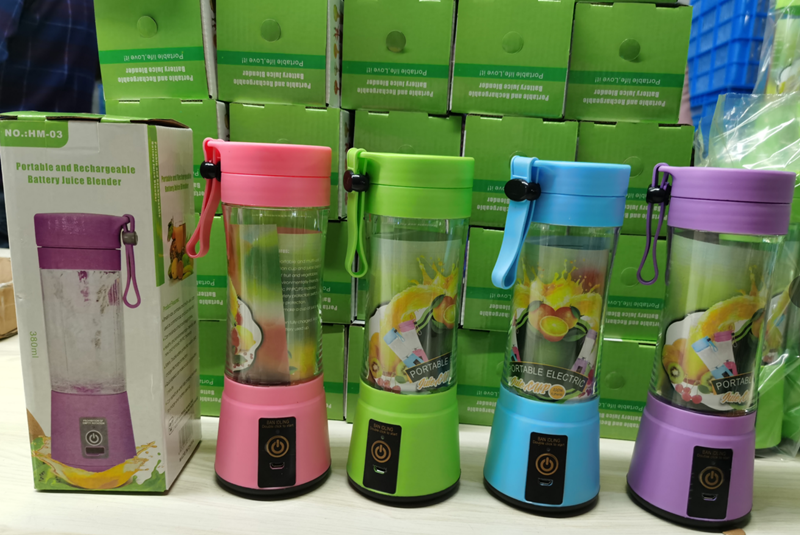 Portable USB Rechargeable Blender Cup (photo 2)