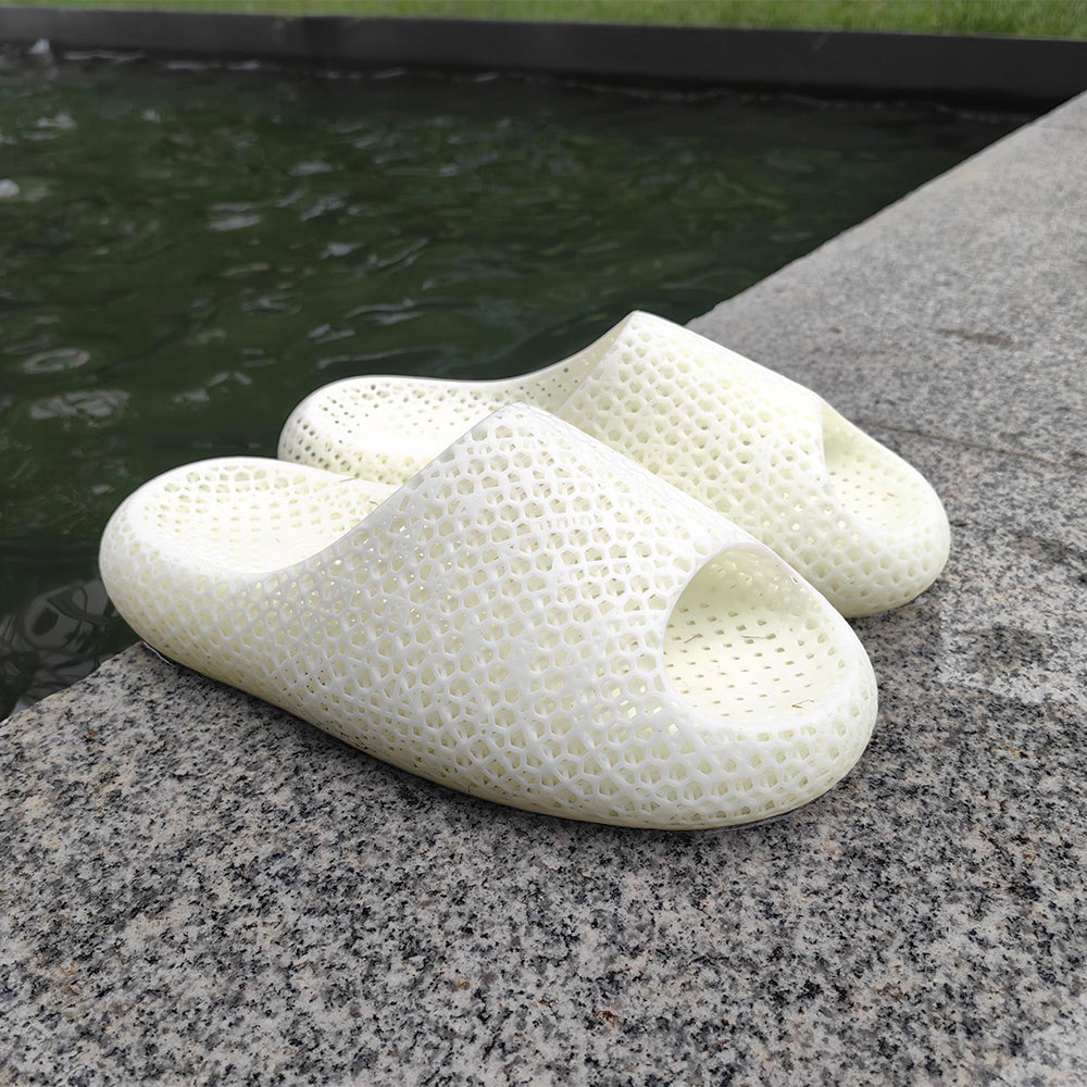 3D-Printed Hollow-Out Slippers (photo 12)