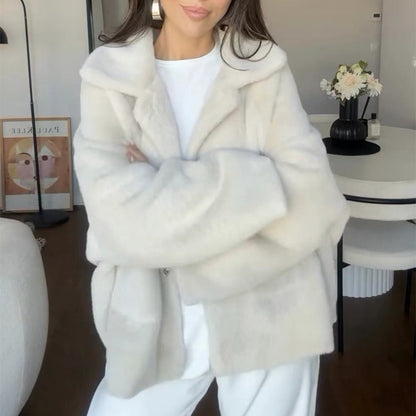Women's Fluffy Lapel Single-Breasted Short Coat (photo 2)