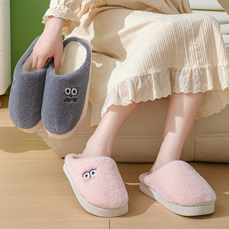 Big-Eyes Cartoon Plush House Slippers (photo 3)