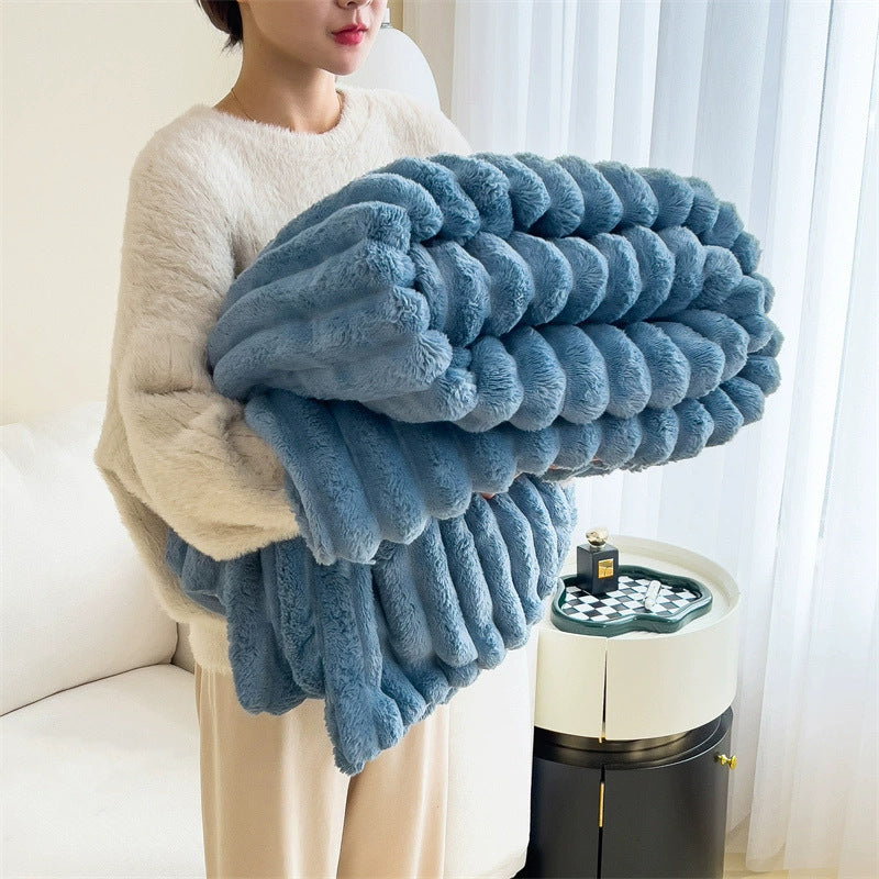 Double-Sided Bubble Velvet Faux Fur Blanket (photo 13)
