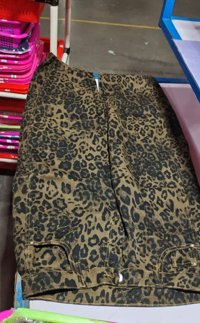 Women's Mid-Rise Wide-Leg Barrel Jeans (photo 45)